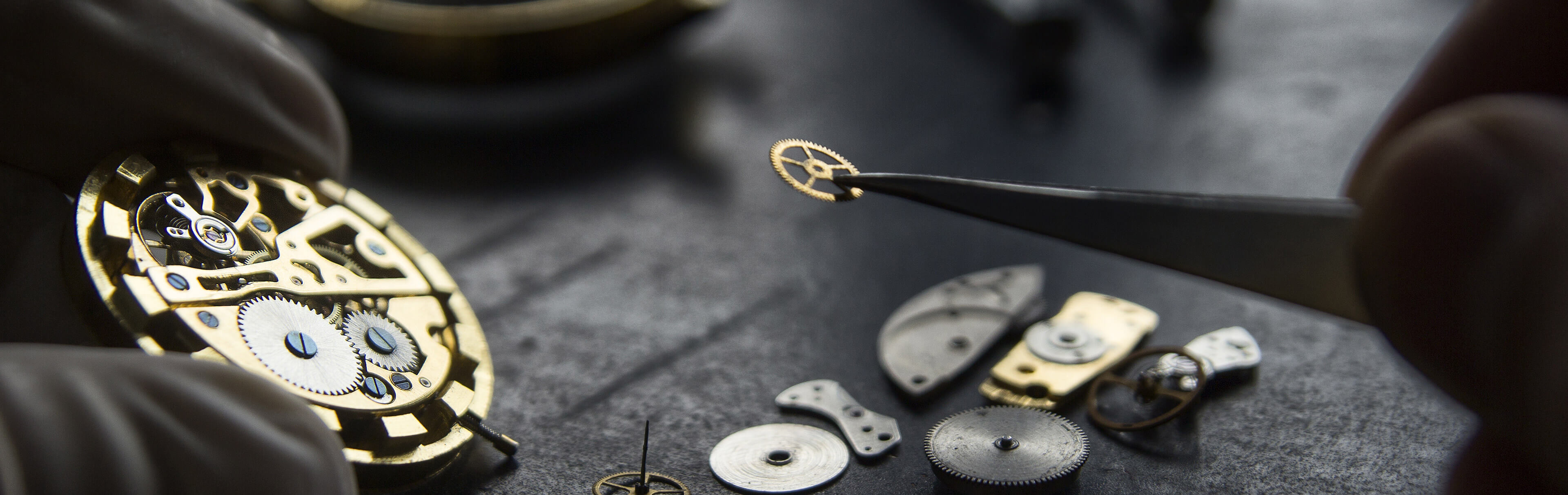 Inside The Watch Watch Movements Explained Ernest Jones